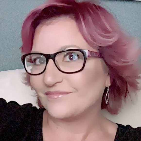 Meet your Posher, Carole - Picture 5 of 6